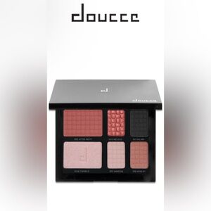 DOUCCE ..ON THE GO PALETTE